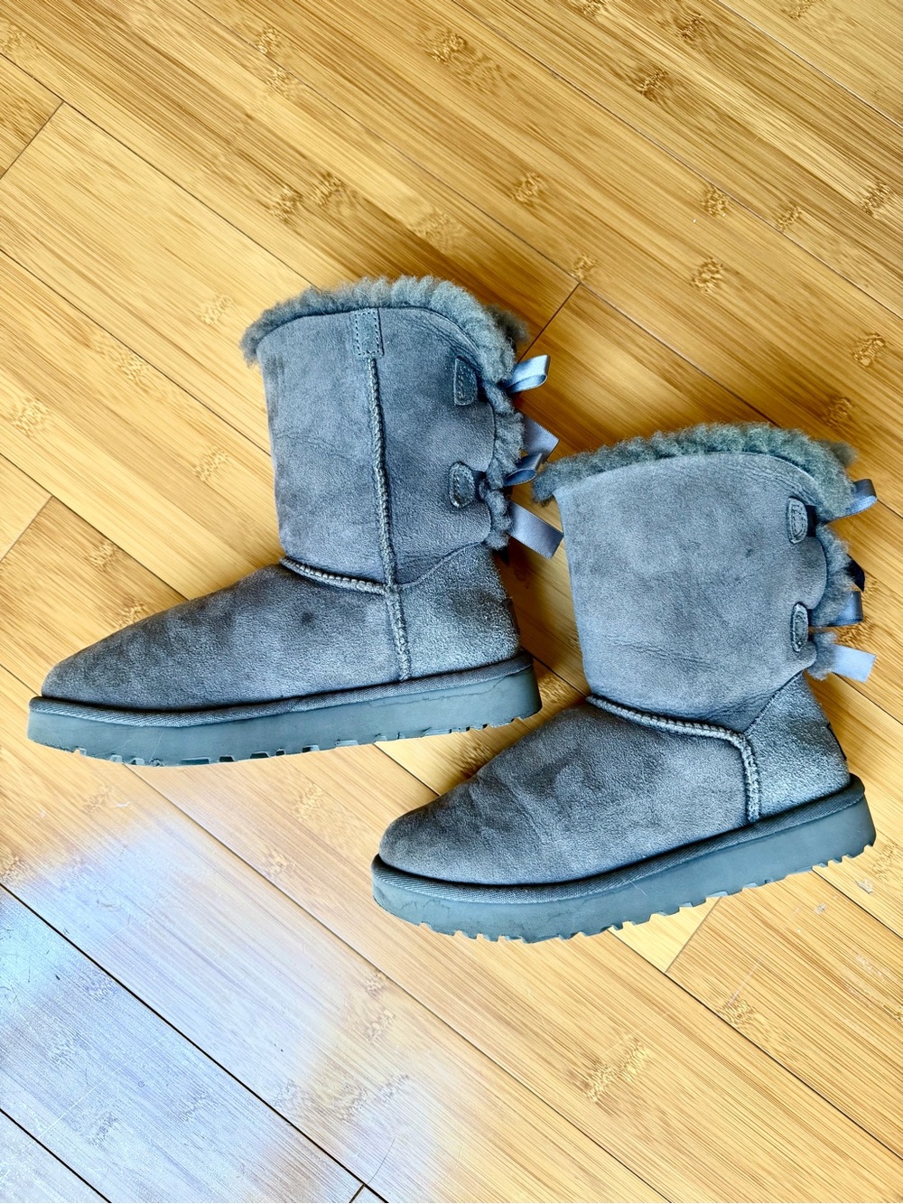UGG Bailey Bow II Suede Boots Gray Size 5